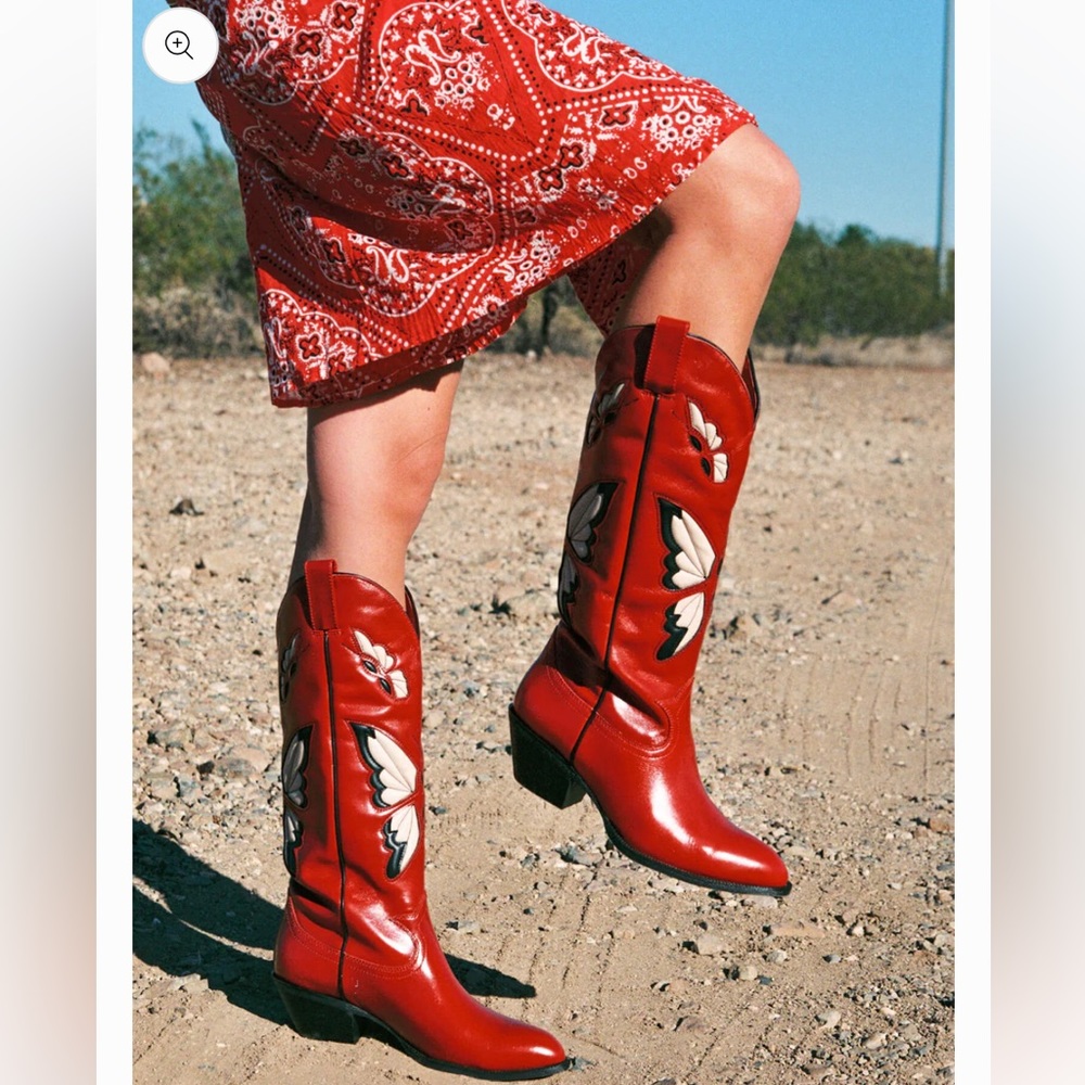 Fly Away Cowboy Boot in Red